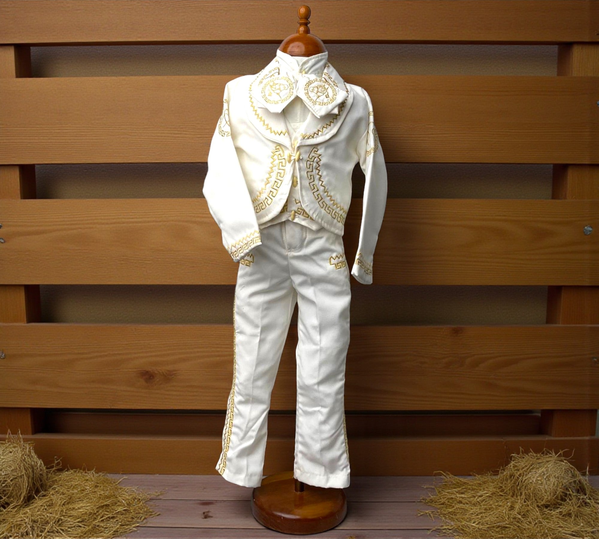 Traje Charro con Sombrero