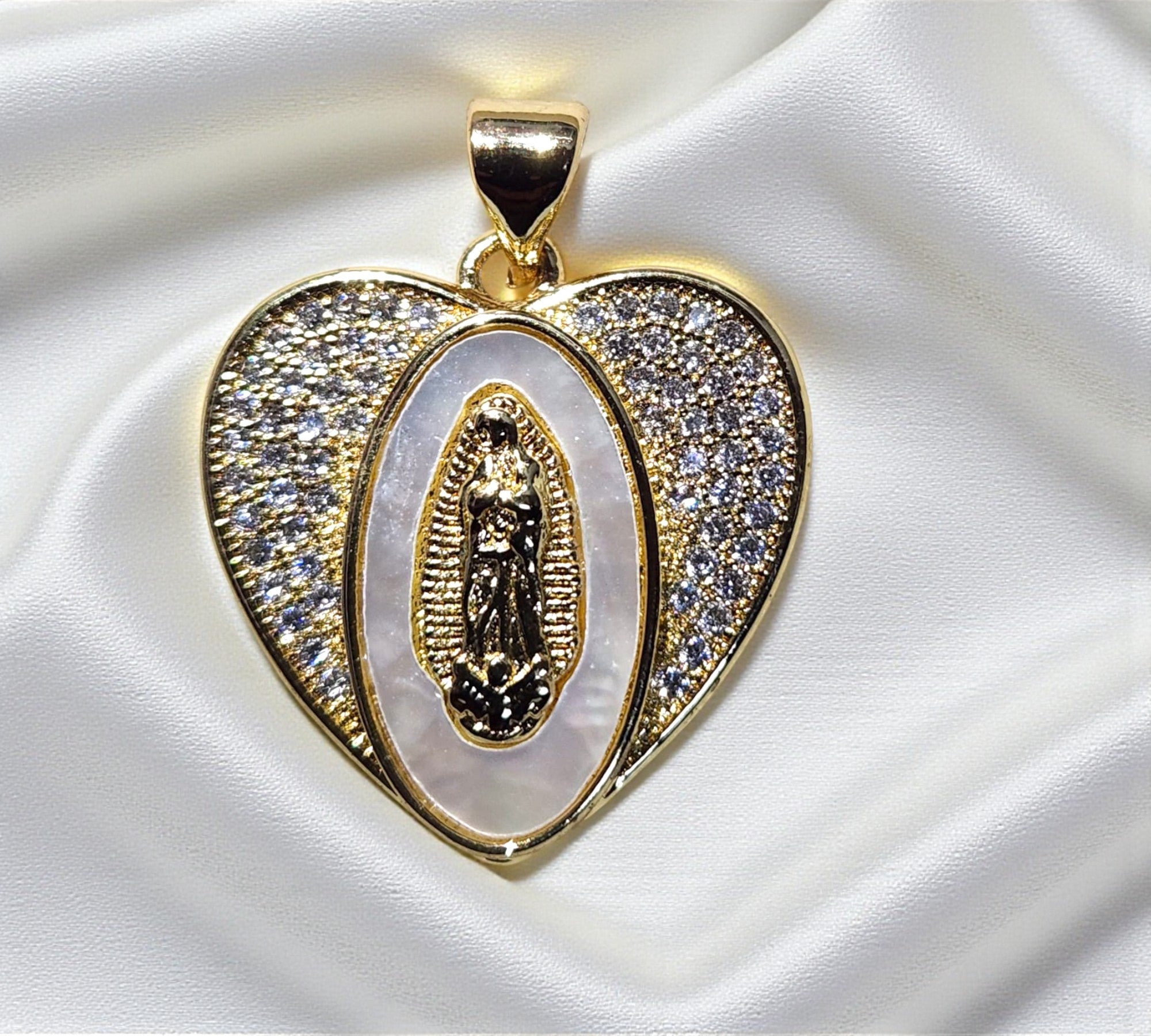 Medalla Corazon Virgen Madre Perla