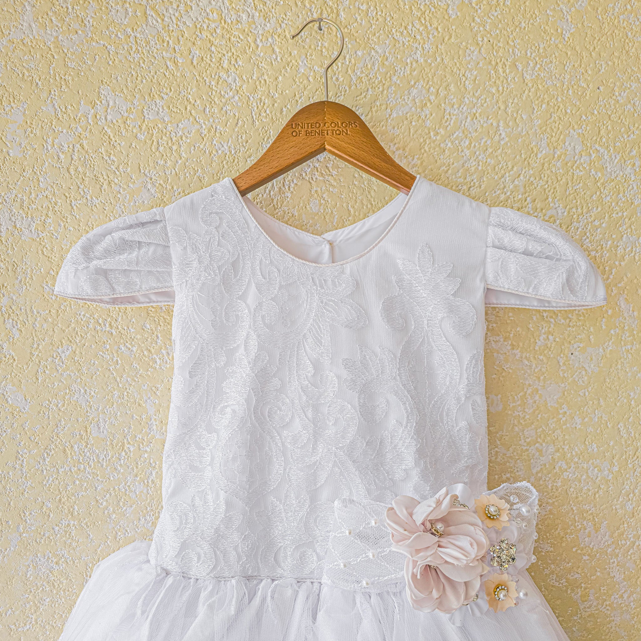 Vestido primera comunión de niña color blanco modelo 447 foto 3