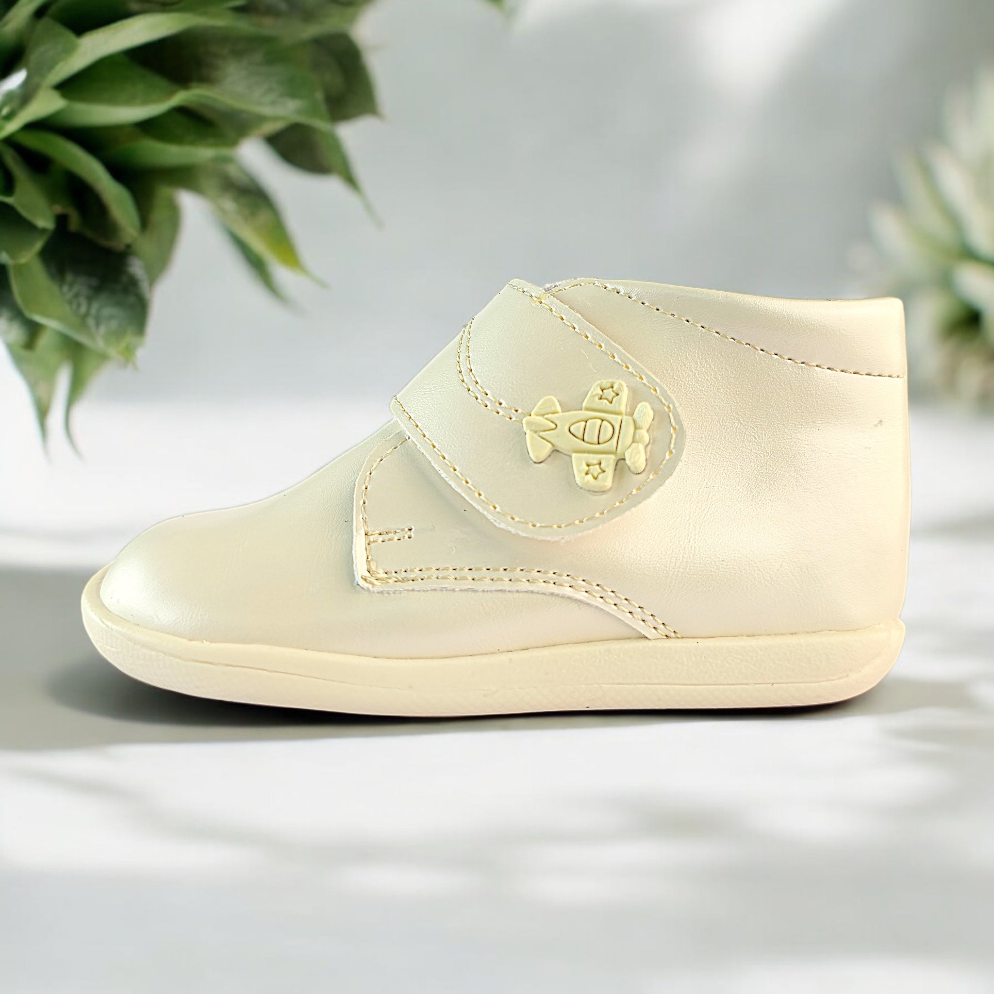 Zapatos para bautizo de niño modelo 512 en color hueso foto 2