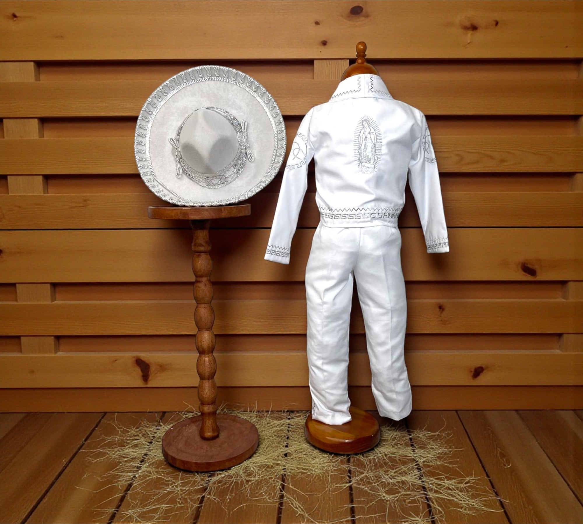 Traje Charro con Sombrero