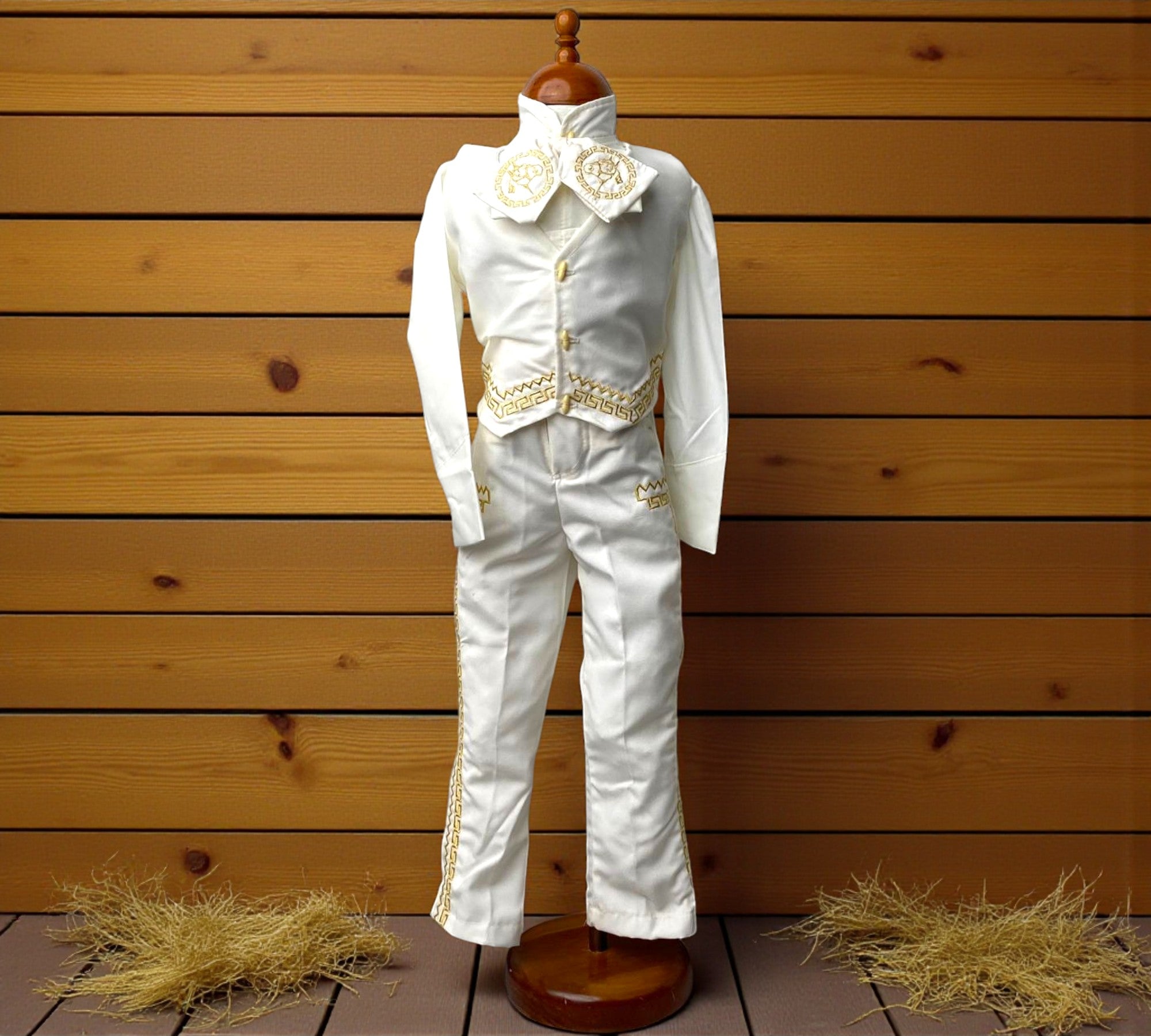 Traje Charro con Sombrero