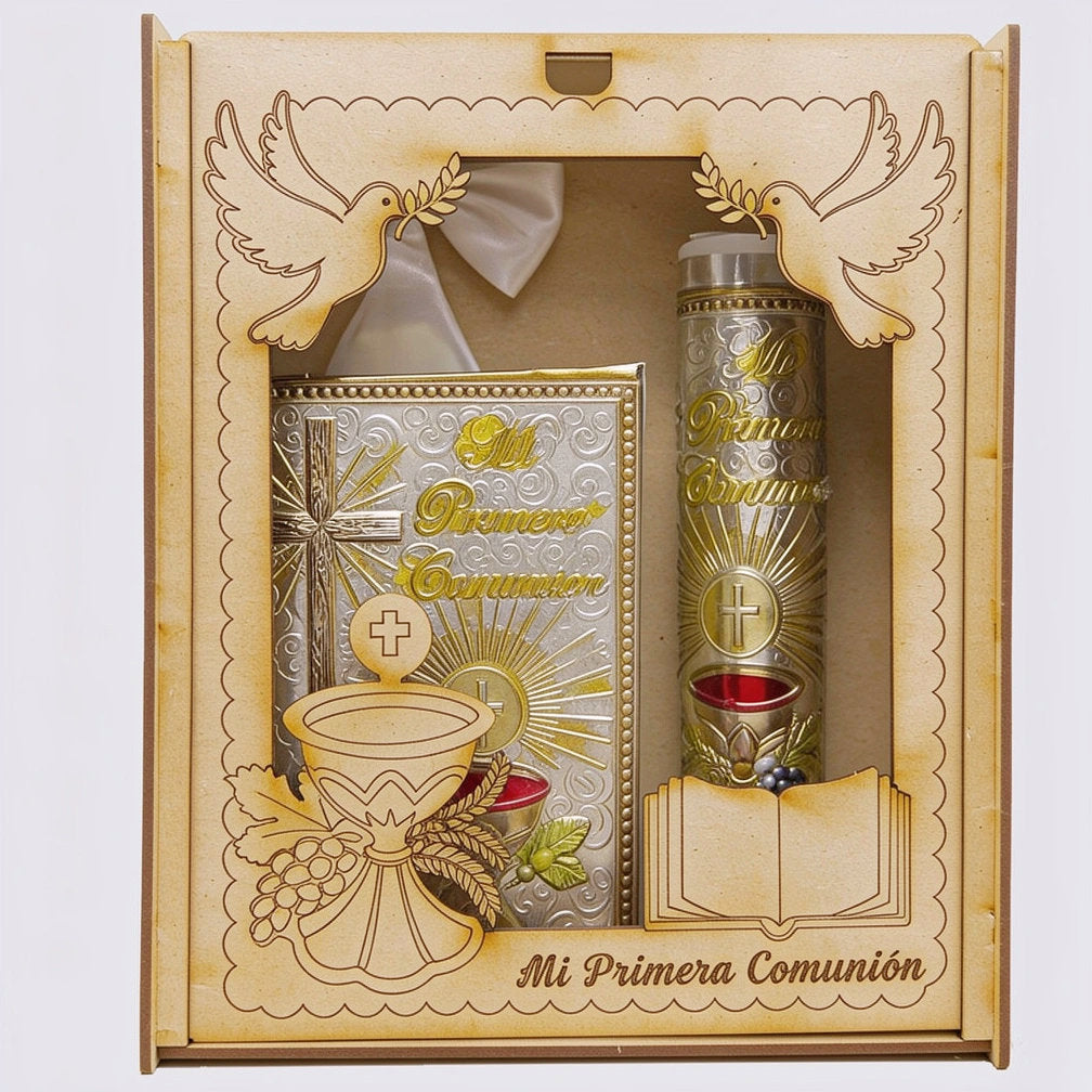 AMAZON-BLANCO Kit de Vela Primera Comunion Caja CP Repujado Uvas Nino fondo blanco