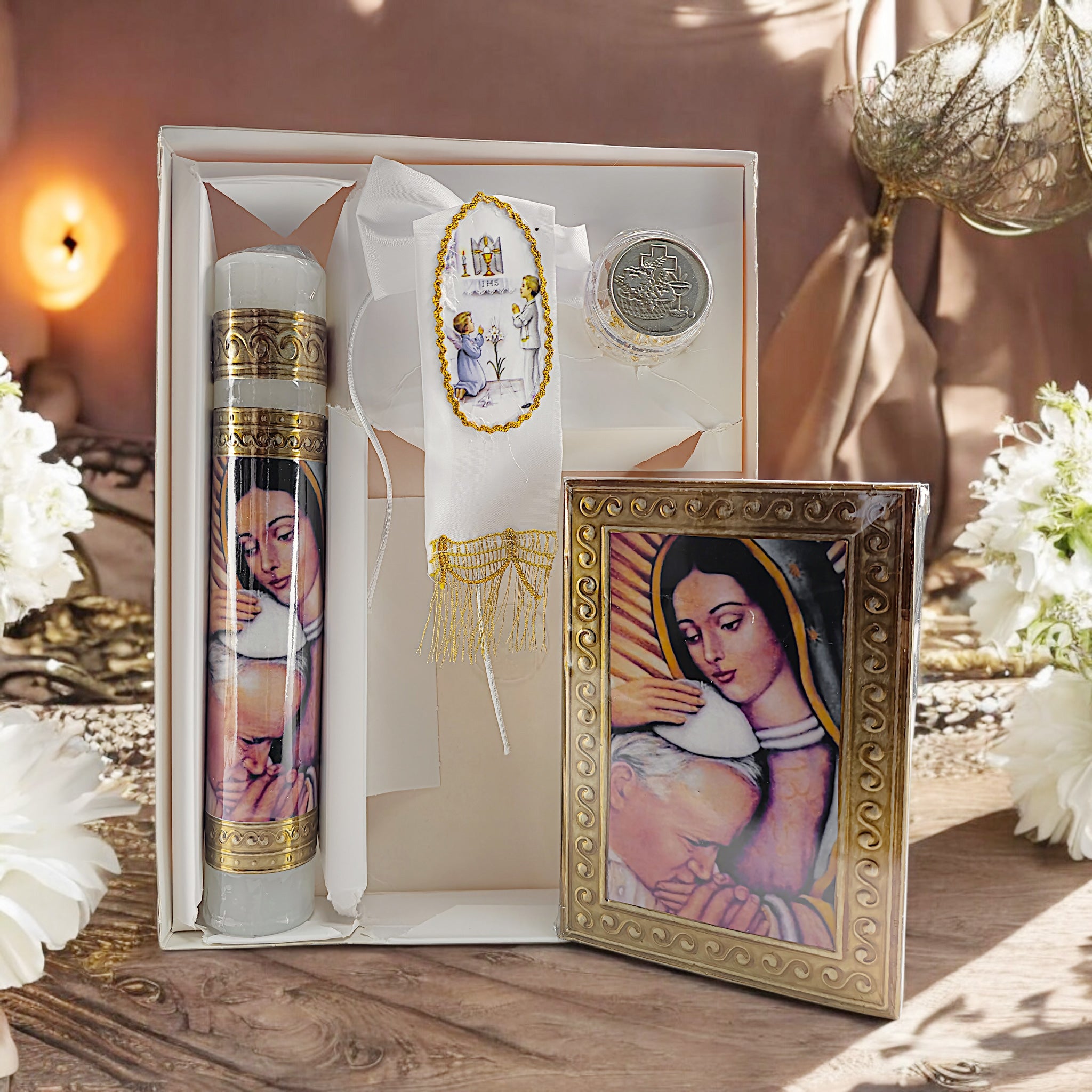 Kit de Vela Primera Comunión Repujado Virgen/Papa Marco